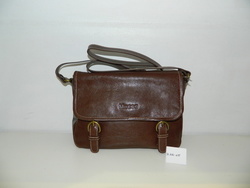 LIGNE LEA M106-05 SAC TRAVERS CUIR MOCCA - Maroquinerie Diot Sellier