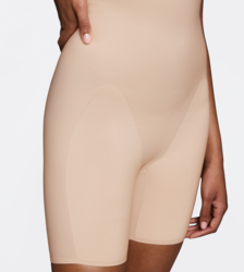 Triumph Illusion Curve shorty sculptant chair - Un Temps Pour Elle - Lingerie