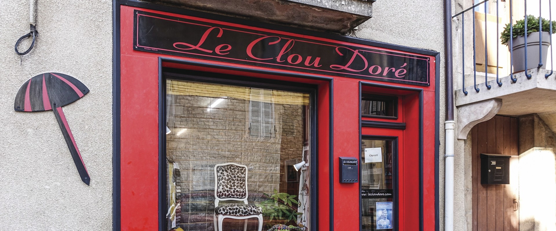 Boutique LE CLOU DORE - RESTAURATION DE MEUBLES - Dijon