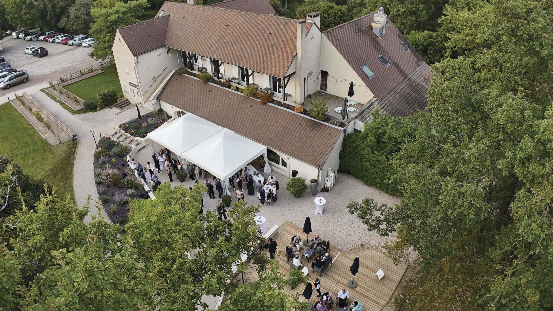 Boutique LE CARRE SAINT PIERRE - Gevrey Nuits Commerces