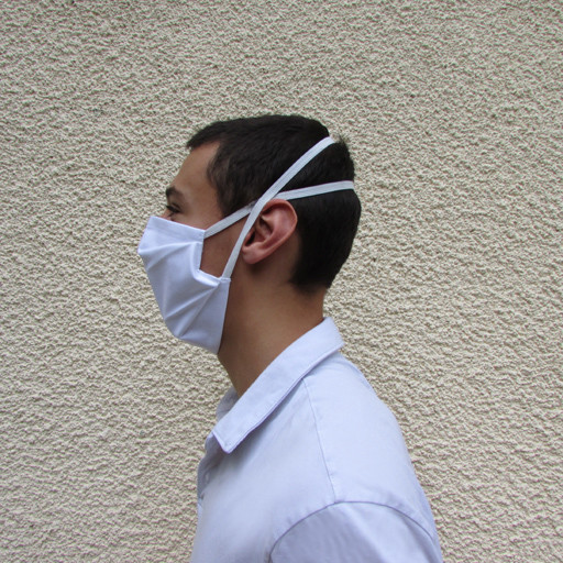 masque alternatif blanc derrière tête - Voir en grand