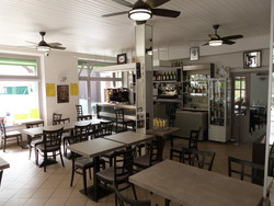 Notre bar et salle de restaurant - HOTEL DU ROYANS