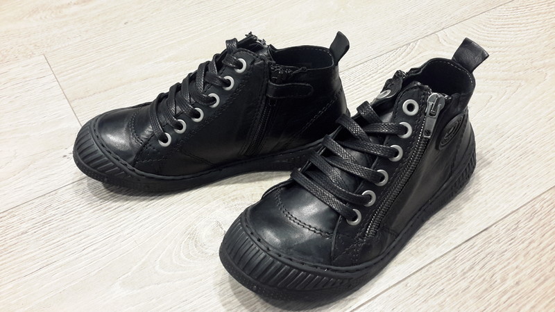 Chaussures PATAUGAS modèle : ROCKET noir - Voir en grand