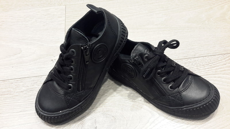 Chaussures PATAUGAS modèle : ROCKY noir - Voir en grand