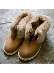 chaussons-pantoufles en mouton retourn� L'ALPIN - La Petite Boutique