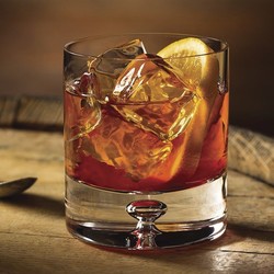 Old Fashionned : whisky, orange, sucre, angustura - Cubana Bar