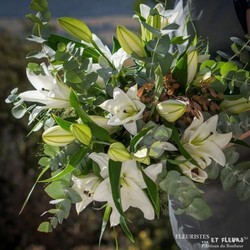 bouquet du fleuriste blanc et vert - Aux Joly fleurs