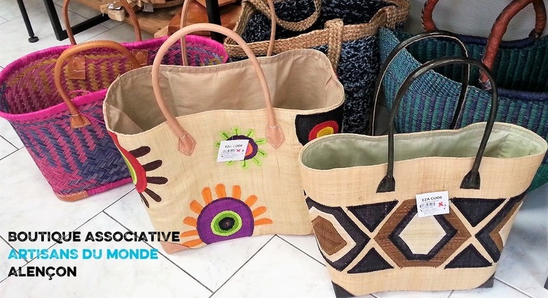 Paniers, sacs et accessoires en cuir - Boutique associative Artisans du monde  Alençon