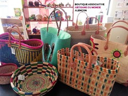 Paniers, sacs et accessoires en cuir - Boutique associative Artisans du monde Alenon