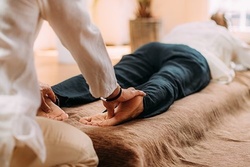 RELAXATION COREENNE ET RELAXINESIE -  Delphine COTTONE - Cabinet de Massage Bien-Etre, Massage Ayurvdique et Shiatsu 