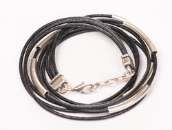 Bracelet ou collier trois brins avec bagues métalliques - CUIRS AUDIBERT
